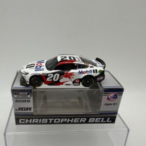 LIONEL RACING 1:64 TOYOTA CAMRY NASCAR 2025 CHRISTOPHER BELL