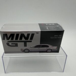 MINI GT 1:64 BMW 750IL ASPEN SILVER