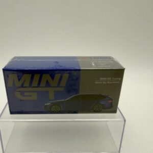 MINI GT 1:64 BMW M5 TOURING MARINA BAY