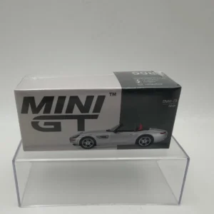 MINI GT 1:64 BMW Z8 SILVER