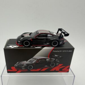 SPARK 1:64 PORSCHE 911 GT3 R 992