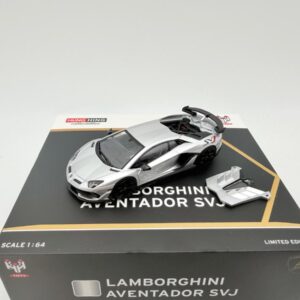 HH 1:64 LAMBORGHINI AVENTADOR SVJ SILVER