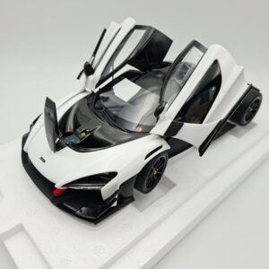 LCD 1:18 MCLAREN SENNA GTRM WHITE