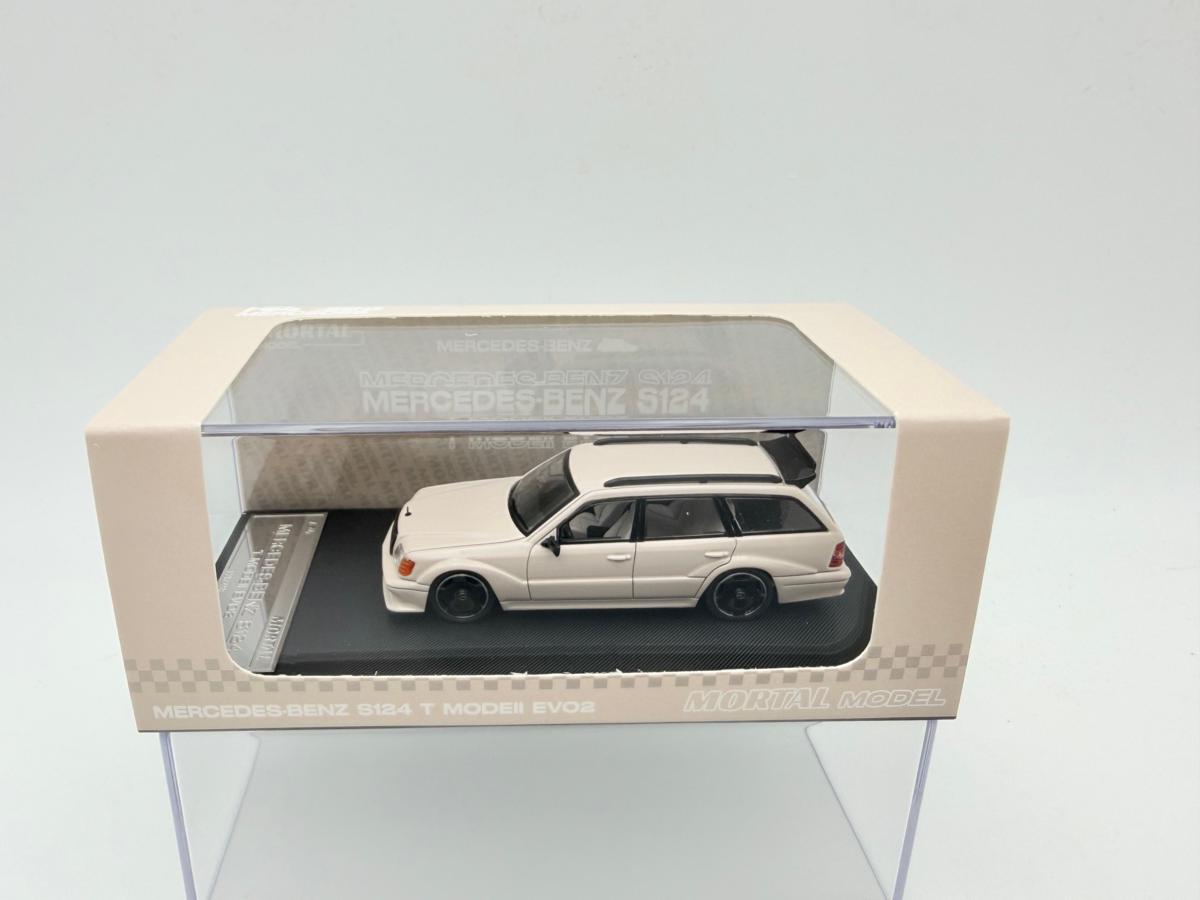 MORTAL 1:64 MERCEDES BENZ S124 MILK TEA COLOR
