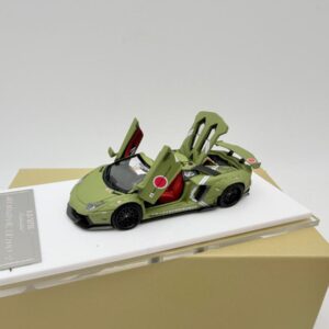 RHINO MODEL 1:64 LAMBORGHINI LP700-4 ROADSTER LBWK MILITARY GREEN