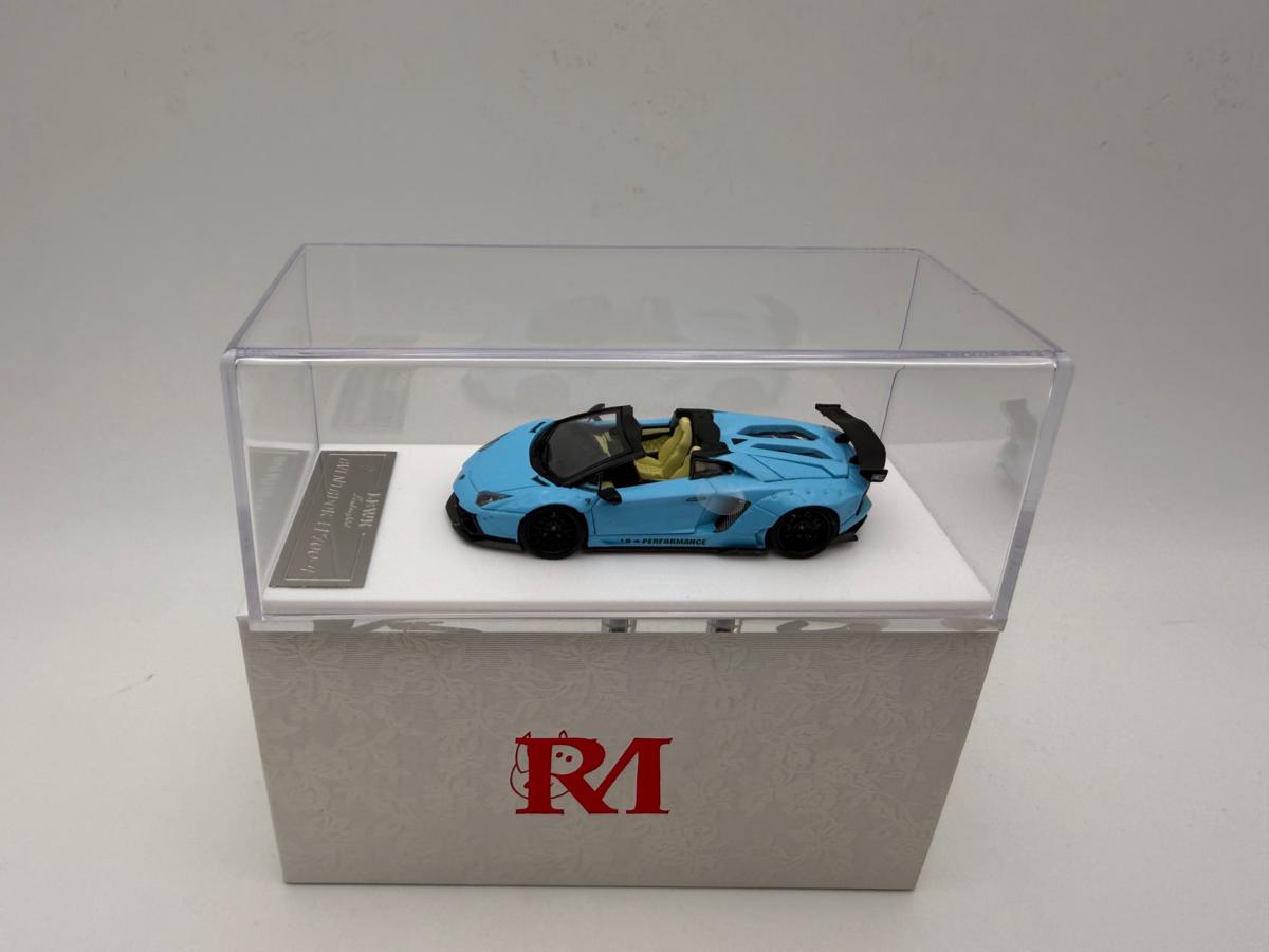 RHINO MODEL 1:64 LAMBORGHINI LP720-4 ROADSTER LBWK AZUL - Imagen 2