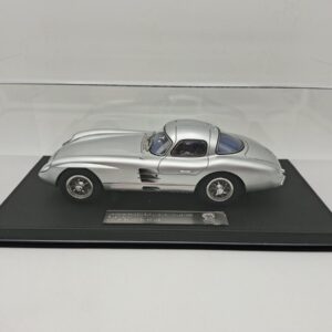V8 MODEL 1:18 MERCEDES BENZ 300 SLR SILVER