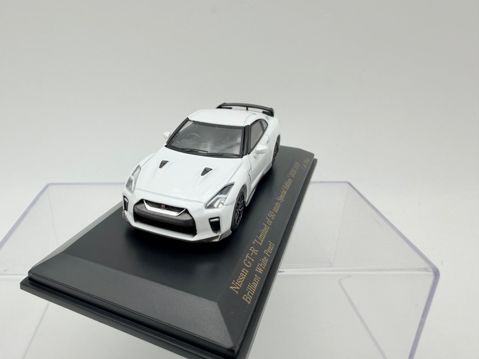 CARNEL 1:64 NISSAN GTR R35 SPECIAL EDITION 2019 - Imagen 2