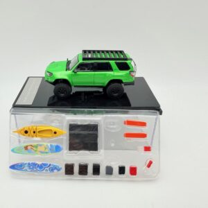 GCD 1:64 TOYOTA 4 RUNNER CON ACCESORIOS