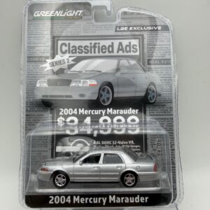 GREENLIGHT 1:64 MERCURY MARAUDER 2003 SILVER