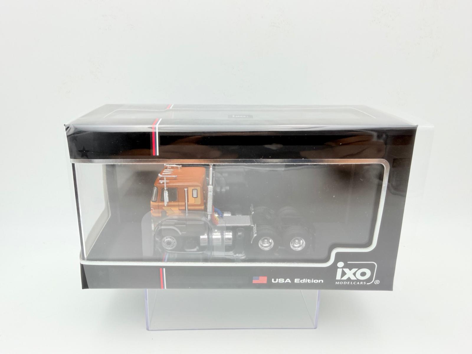 IXO 1:64 FORD CL 9000 1976 - Imagen 4