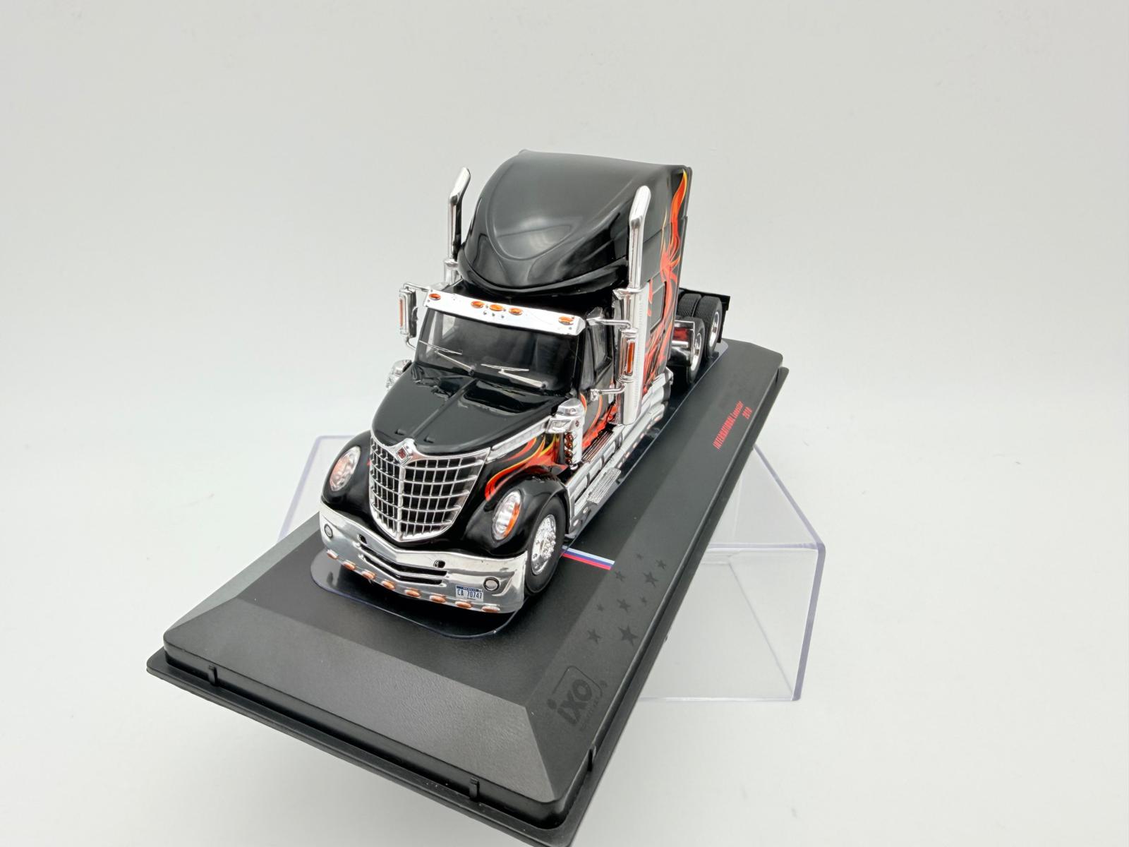 IXO 1:64 INTERNATIONAL LONESTAR 2010 - Imagen 2