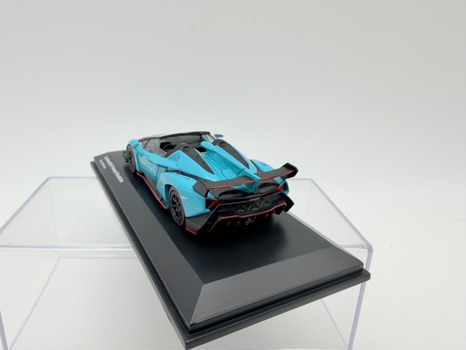 KYOSHO 1:64 LAMBORGHINI VENENO ROADSTER BLUE - Imagen 3