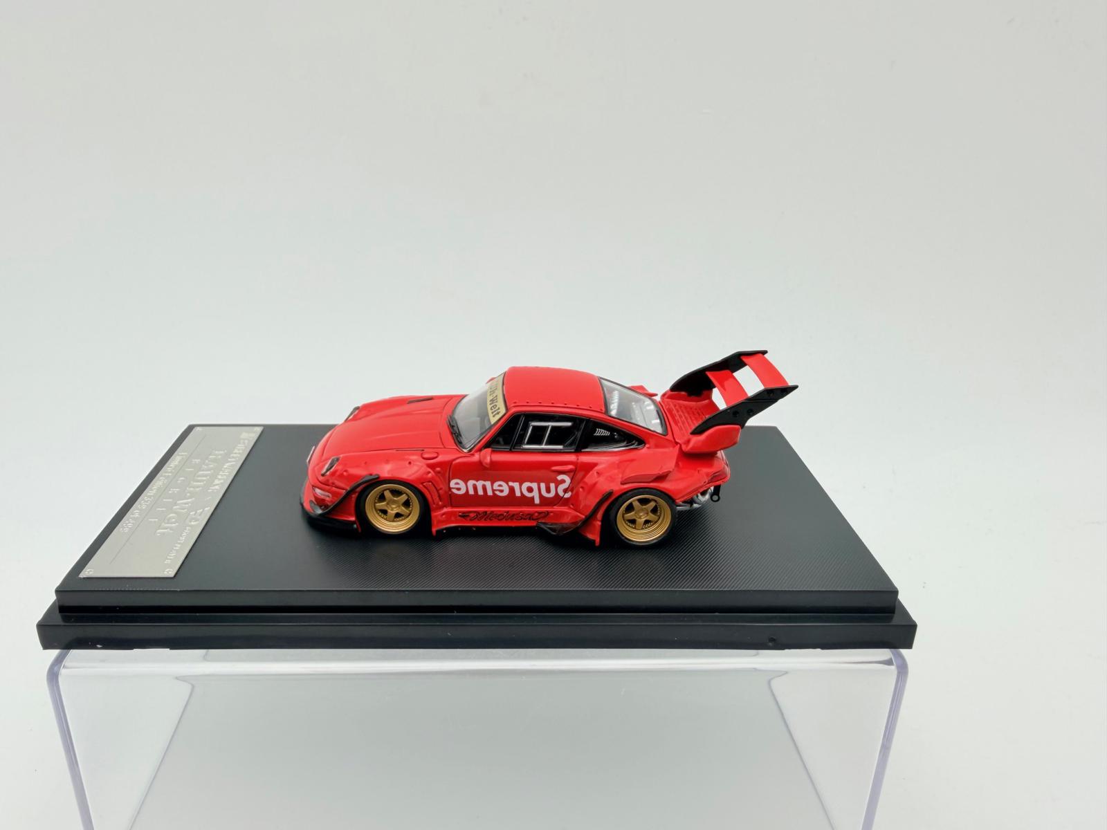 STREET WARRIOR 1:64 PORSCHE 993 RWB SUPREME