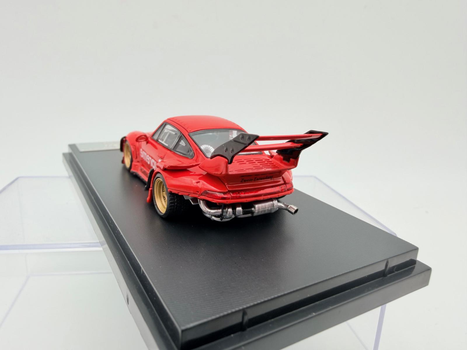 STREET WARRIOR 1:64 PORSCHE 993 RWB SUPREME - Imagen 3